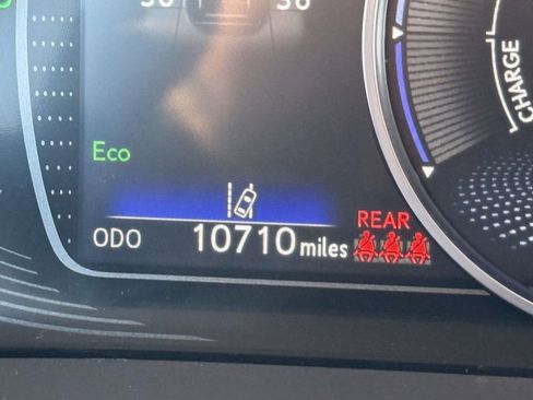 Used 2024 Lexus ES 300h Ultra Luxury image 31