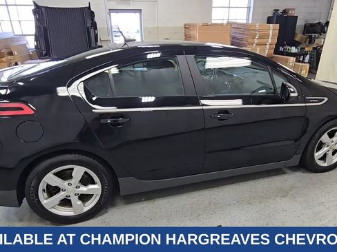 Used 2014 Chevrolet Volt FWD image 11