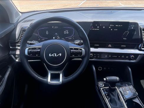 Certified 2025 Kia Sportage EX w/ Premium Package FWD image 12