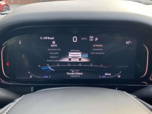 Used 2024 Jeep Grand Wagoneer L Series II w/ Quick Order Packagew 28T AWD/4WD image 27