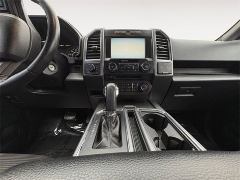 Used 2015 Ford F150 XLT w/ Equipment Group 302A Luxury image 11