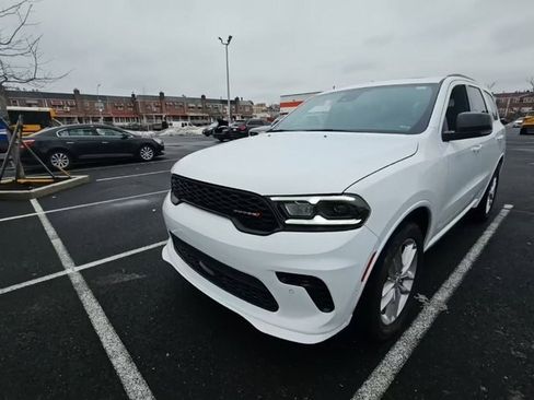 Used 2025 Dodge Durango GT image 1