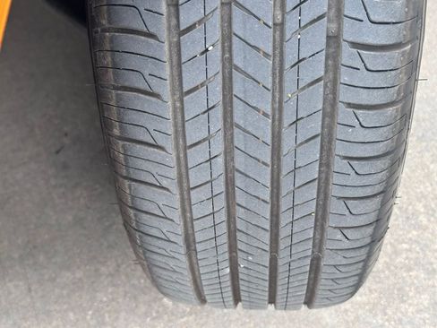 Used 2025 Kia Soul LX image 3