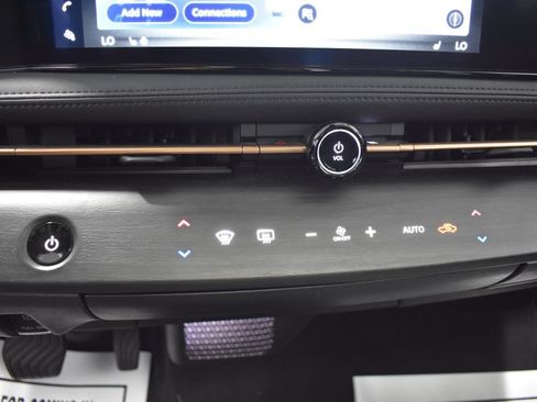 Certified 2024 Nissan Ariya AWD image 21
