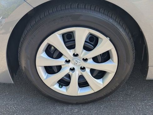 Used 2024 Toyota Corolla LE image 11