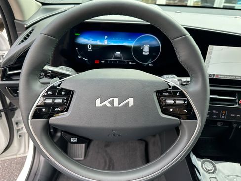 New 2025 Kia Niro Wind w/ Wind Preserve Package FWD image 44