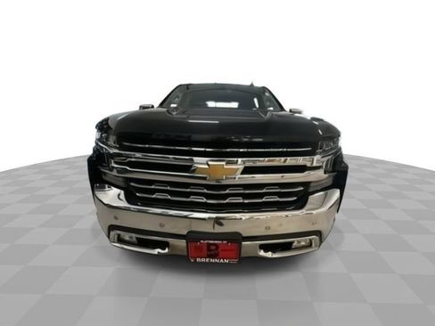 Used 2022 Chevrolet Silverado 1500 LTZ image 3