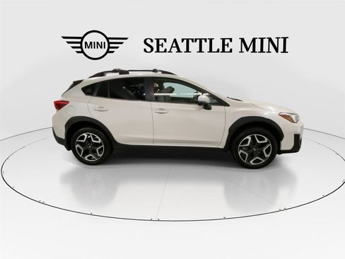 Used 2019 Subaru Crosstrek 2.0i Limited w/ Moonroof Package w/Navigation AWD/4WD image 13