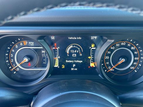 New 2026 Jeep Gladiator Mojave image 15