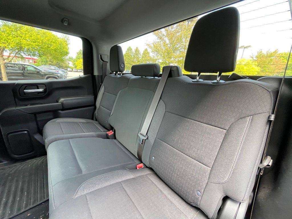 Used 2023 Chevrolet Silverado 1500 Custom Trail Boss AWD/4WD image 26