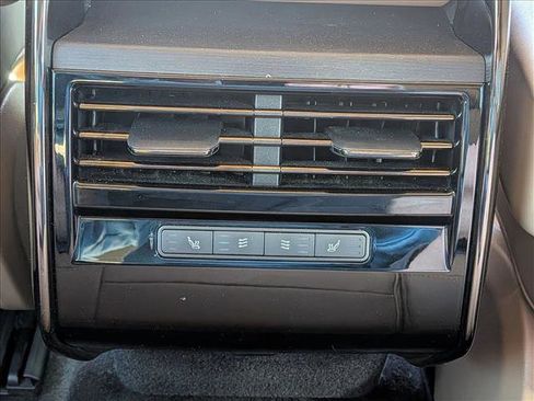 Used 2023 Land Rover Range Rover Sport SE image 20