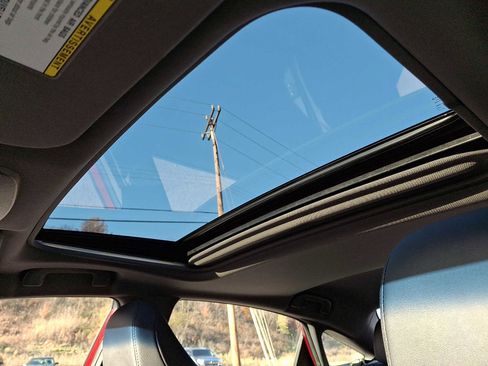 Used 2021 Toyota Avalon XLE w/ Moonroof Package image 17