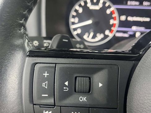 Used 2023 Nissan Rogue SV w/ SV Premium Package image 24