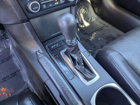 Certified 2016 Acura ILX w/ Premium Package image 12