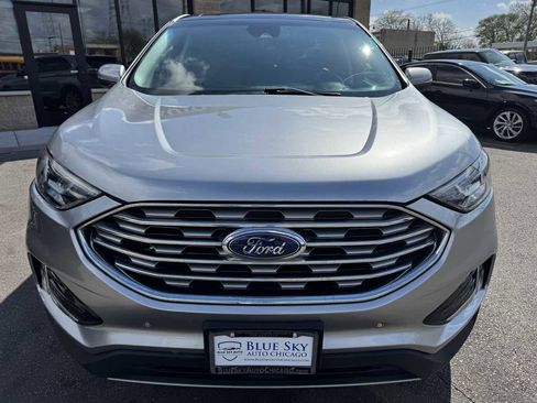 Used 2021 Ford Edge Titanium image 2