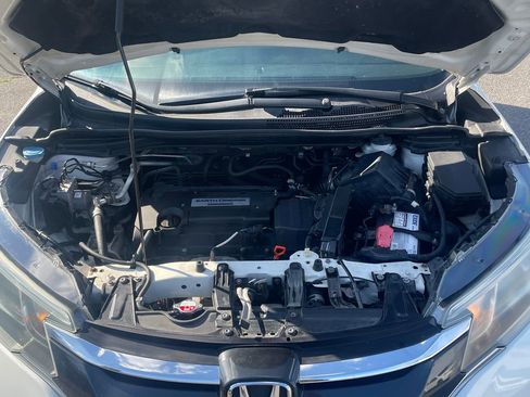 Used 2015 Honda CR-V LX image 9