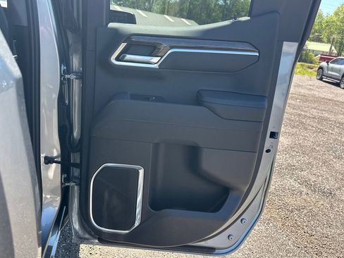 New 2026 GMC Sierra 1500 SLE AWD/4WD image 17