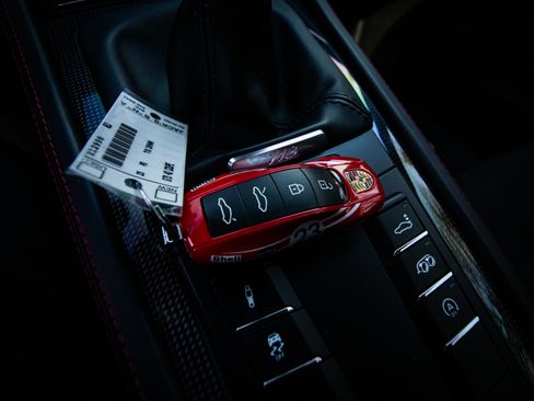 Used 2023 Porsche 718 Cayman GTS image 34