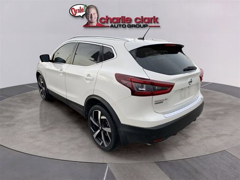 Used 2022 Nissan Rogue Sport SL image 4