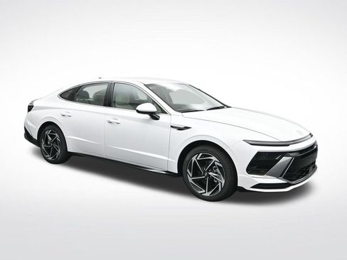 New 2026 Hyundai Sonata SEL FWD image 8