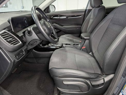 Used 2024 Kia Seltos S AWD/4WD image 4