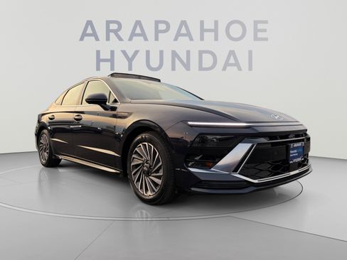 Used 2025 Hyundai Sonata Limited FWD image 7