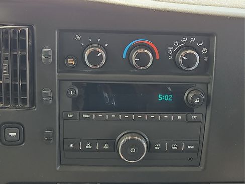 Used 2025 Chevrolet Express 2500 w/ Driver Convenience Package RWD image 8