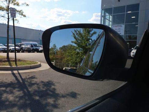 Used 2020 Nissan Rogue S image 56