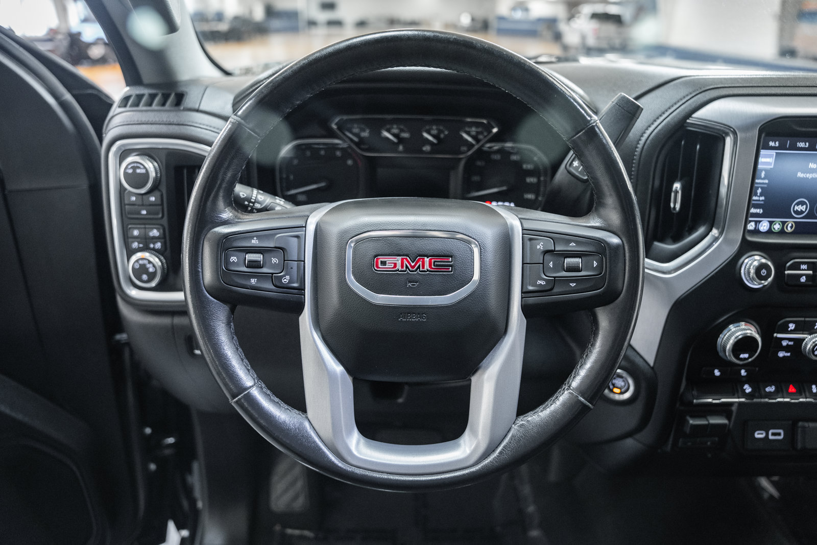 Used 2022 GMC Sierra 2500 SLE w/ SLE Value Package; AWD/4WD image 38
