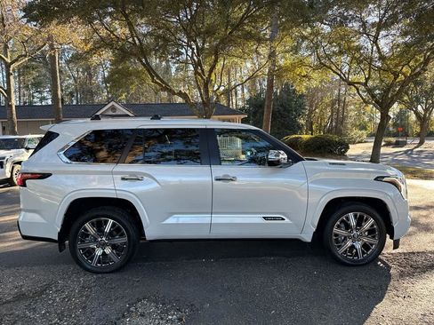 Used 2025 Toyota Sequoia Capstone image 6