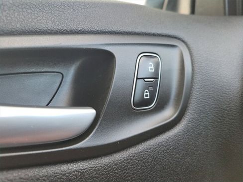 Used 2017 Ford Escape SE FWD image 27
