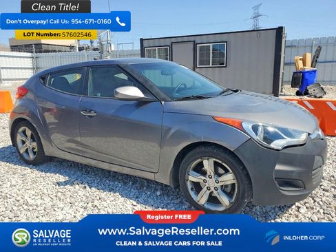 Used 2013 Hyundai Veloster FWD image 5