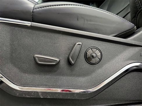 Used 2025 Ford F250 Platinum image 30