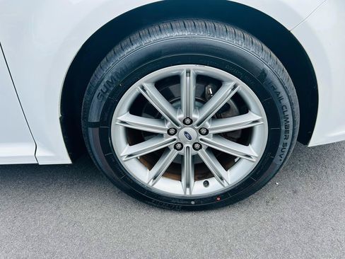 Used 2019 Ford Flex Limited FWD image 12