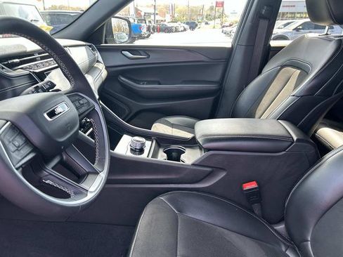 Certified 2023 Jeep Grand Cherokee Altitude AWD/4WD image 23