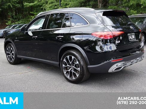 Used 2025 Mercedes-Benz GLC 350e 4MATIC image 8