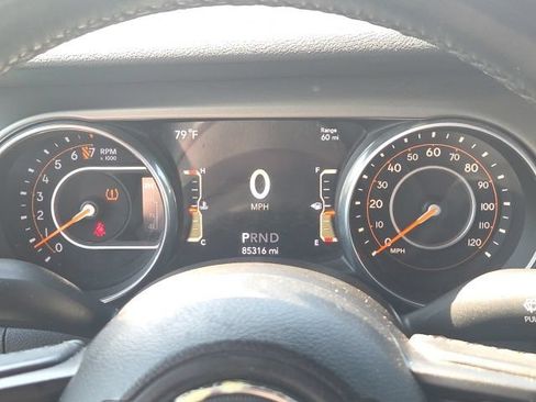 Used 2018 Jeep Wrangler Unlimited Sport S AWD/4WD image 36