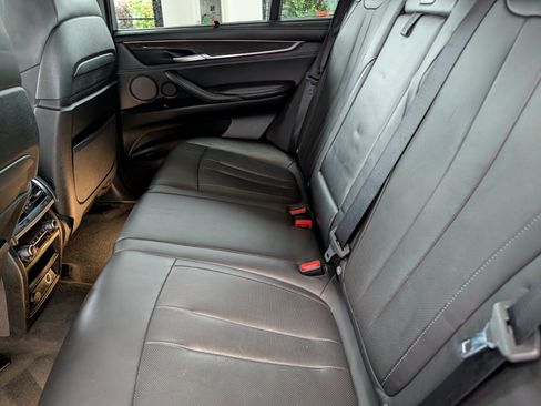 Used 2016 BMW X5 M AWD/4WD image 12