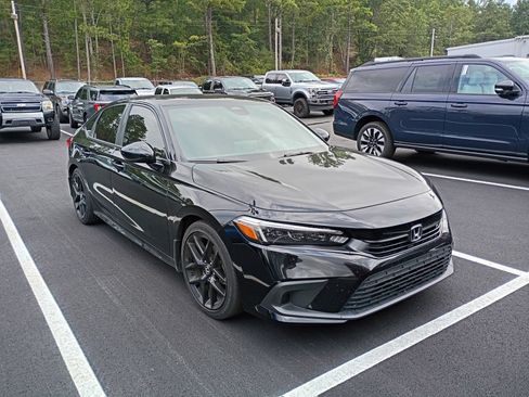 Used 2024 Honda Civic Sport image 3