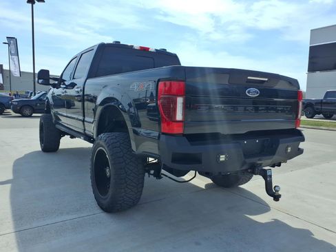 Used 2022 Ford F350 Lariat w/ Lariat Ultimate Package image 3