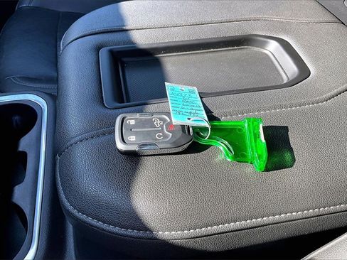 Used 2021 GMC Sierra 1500 SLT w/ SLT Premium Plus Package image 10