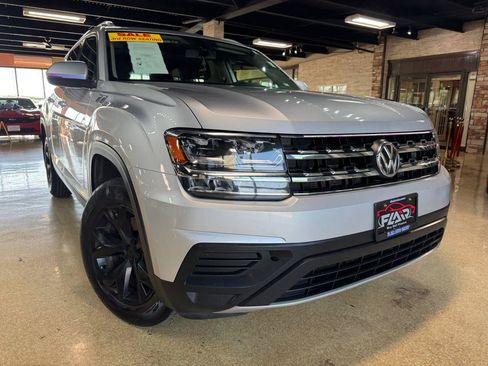 Used 2019 Volkswagen Atlas S FWD image 1
