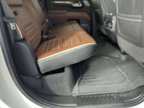 Used 2023 GMC Sierra 1500 Denali Ultimate AWD/4WD image 39