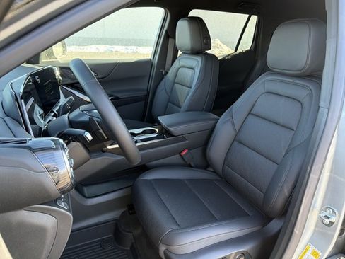 New 2026 Chevrolet Equinox LT image 11