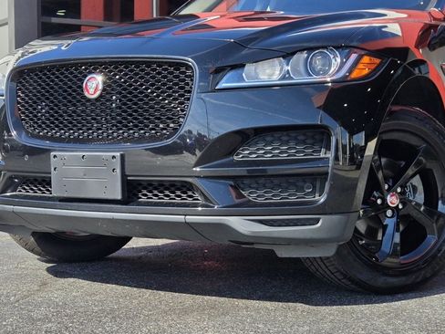 Used 2020 Jaguar F-PACE Premium image 3