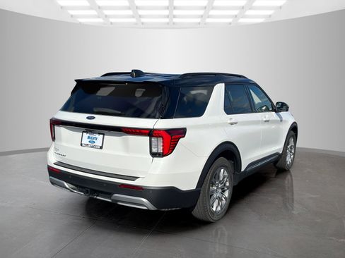 New 2025 Ford Explorer Platinum image 4