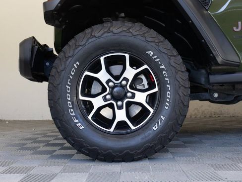 Used 2022 Jeep Wrangler Unlimited Rubicon w/ LED Lighting Group image 9