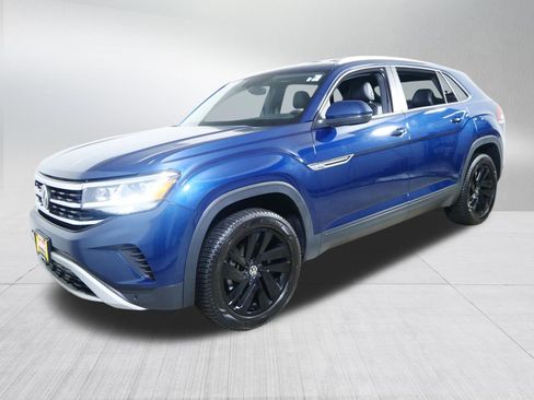 Used 2023 Volkswagen Atlas Cross Sport SE AWD/4WD image 3