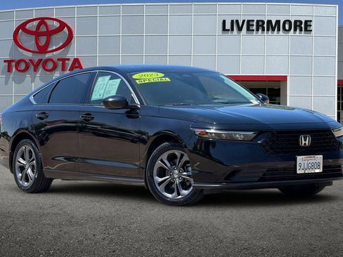 Used 2023 Honda Accord EX image 2