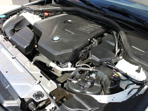 Used 2020 BMW 330i Sedan w/ Convenience Package image 34